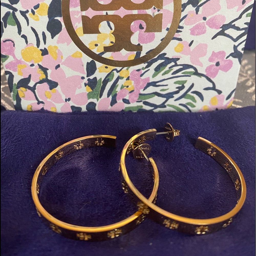 Tory Burch gold pierced T hoop earrings -New